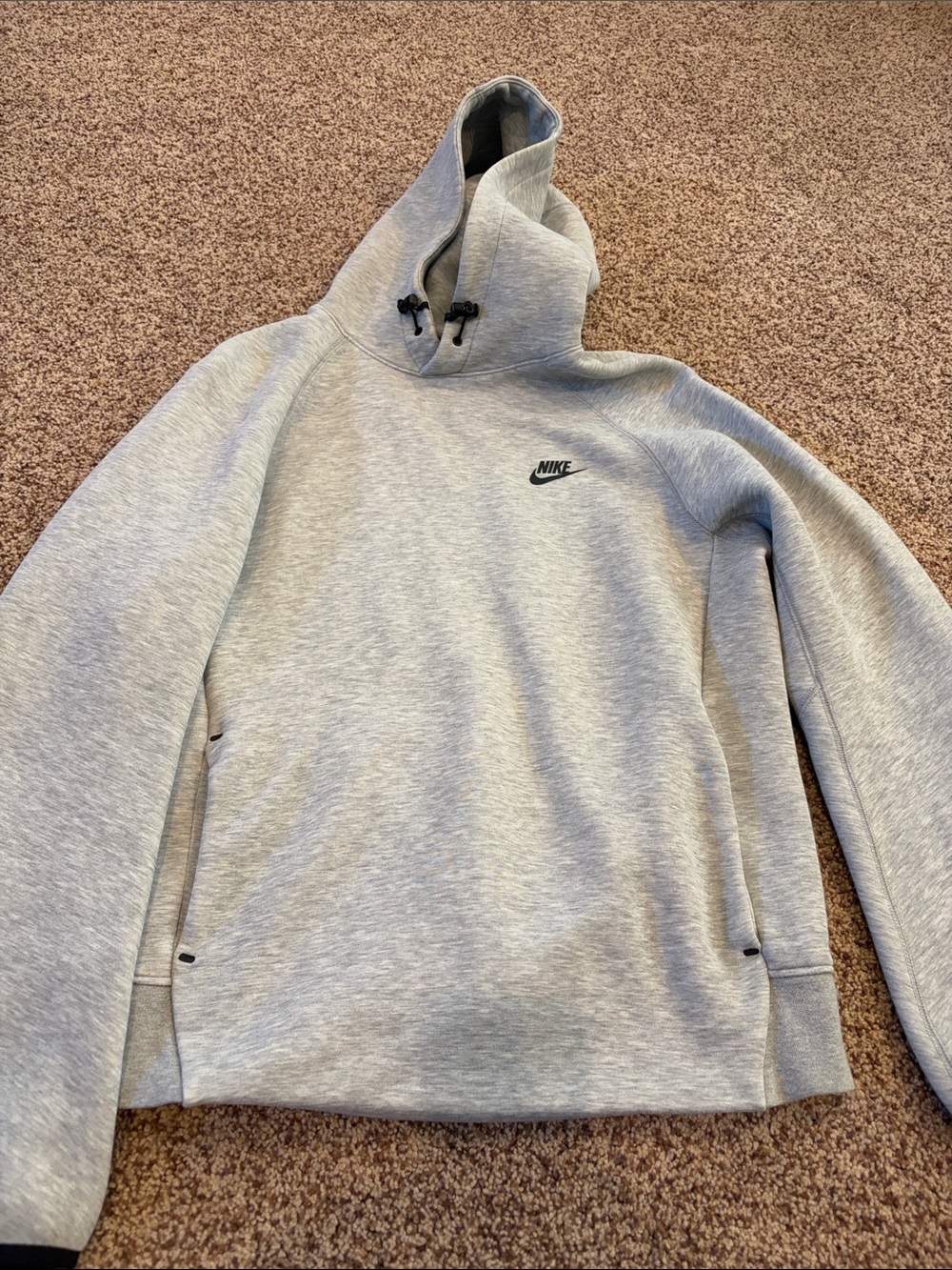 Nike Light Gray Pullover Tech Hoodie with Small Swoosh